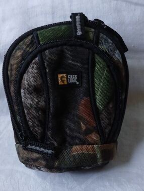 Case Logic Small Case With Strap Belt Loop Camo 5" X 4"
